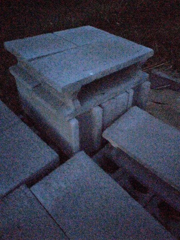 12 db kismeretu zsaluko,12 zsak sekrit beton elado