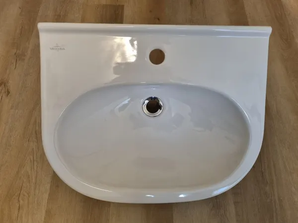 Villeroy & Boch 55 x 45 és 36 x 27,5 mosdók dugóval