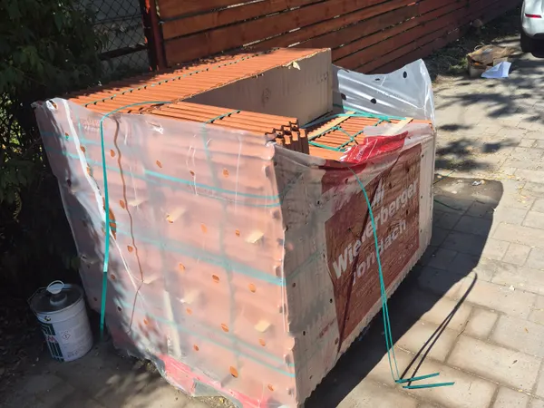 Megmaradt Tondach Contiton 9 alapcserép, terrakotta 140db