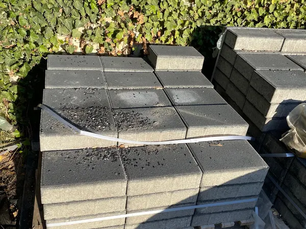 Antracit térkő 30x20-as