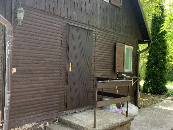 Faház bontásért ingyen elvihető