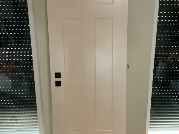 Festett MDF ajtó eladó 75/210