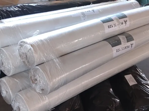 Geotextíla 200 g ,300 g
