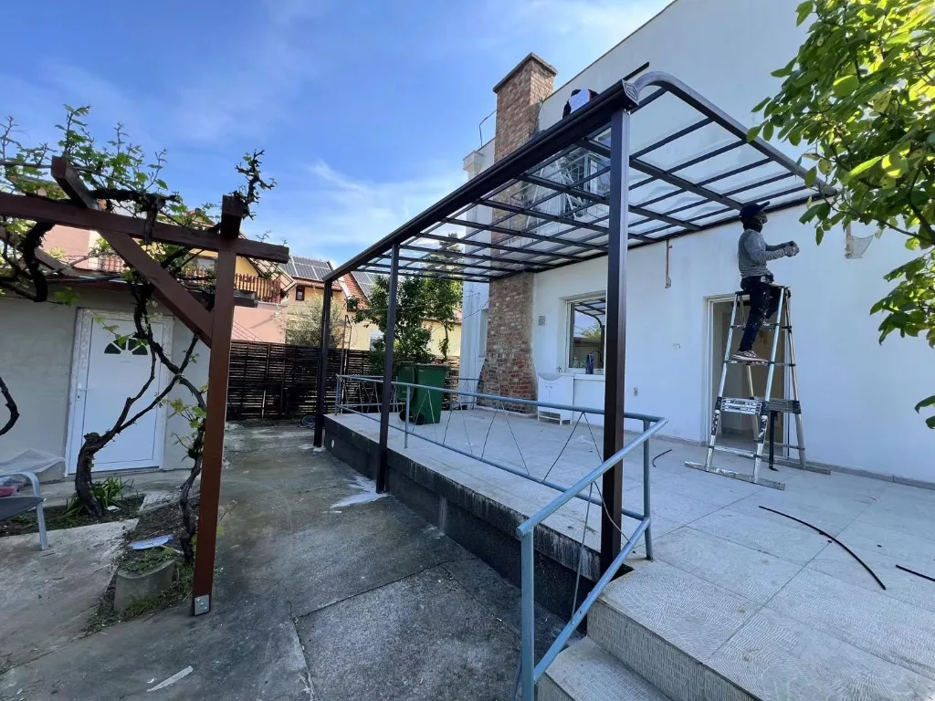 Minőség Kocsibeálló pergola és Napellenző, féltető