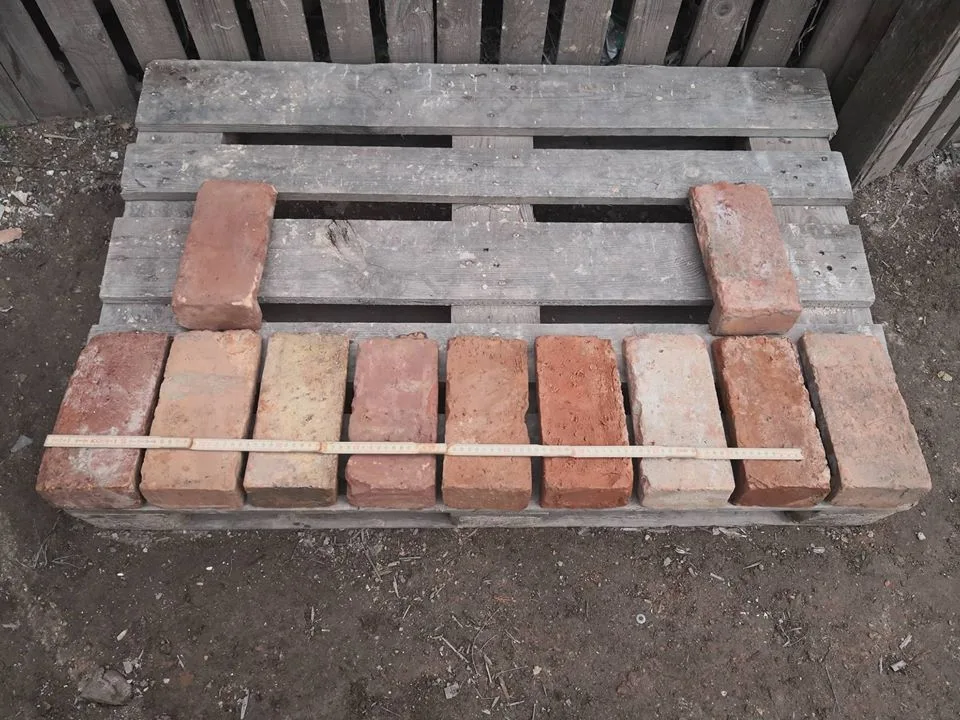 szeletelt tégla  l alaku sarok elem