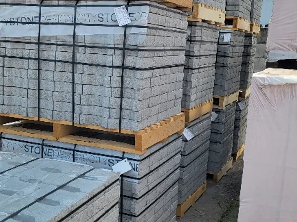 Térkő 10x20x4cm -natúr szürke ára ...........3.850 ft/m2