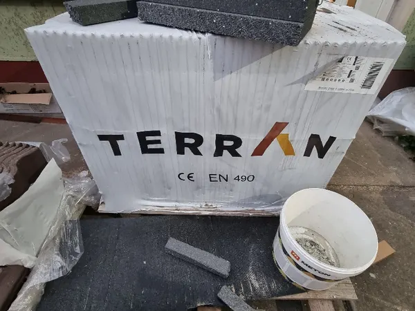 Terrán Synus sötét barna elegant tetőcserép